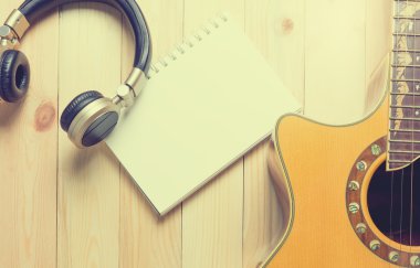 Boş Not Defteri sayfası ile oturum yazma müzik