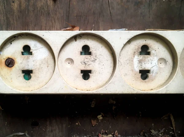 Old wear out electrical sockets plugs