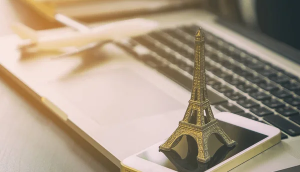 Zakelijke reis-reisbureau naar Parijs Frankrijk — Stockfoto