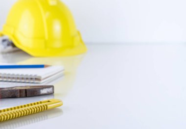 Ev yenileme araçları beyaz kopyalama alanı