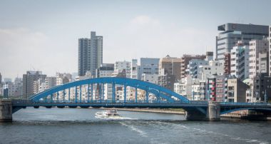 Tokyo deniz otobüsü seyir pass Asakusa köprü alanı olduğunu.