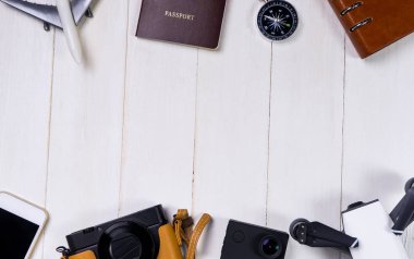 Yaz plaj oyuncak ve Beyaz ahşap kopya alanı araçları