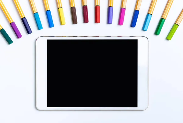 Sanat uygulama kadar sahte renk kalem marker ile boş tablet perde