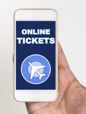 El cep telefonu online seyahat bilet uygulaması ile tutarak