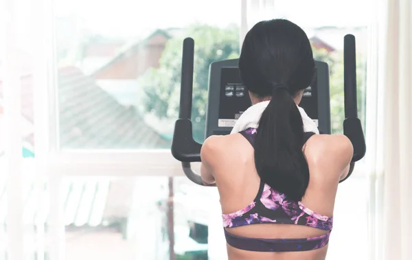 Silhouette Back Woman Getting Ready Run Treadmill — Stock Photo, Image
