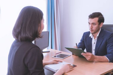 Executive iş iş görüşmesine not alma