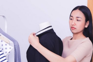 Ceket Studio ile ayakta moda stilist