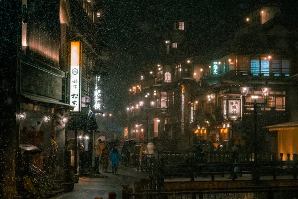 Ямагата Япония Декабря 2019 Туристы Путешествуют Знаменитом Ginzan Onsen Время — стоковое фото