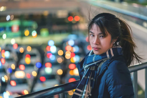 Hermoso Retrato Mujer Ropa Invierno Por Noche Estación Sendai Japón — Foto de Stock