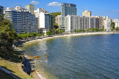 Niteroi, Rio de Janeiro 'daki Icarai plajı.