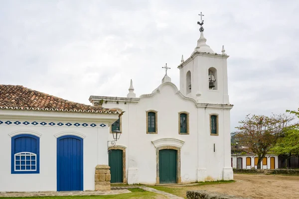 Igreja antiga e histórica na cidade de Paraty — Fotografia de Stock