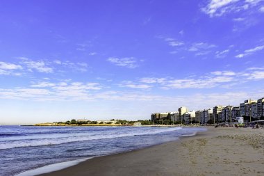 Ünlü Copacabana sahilinden görünümü
