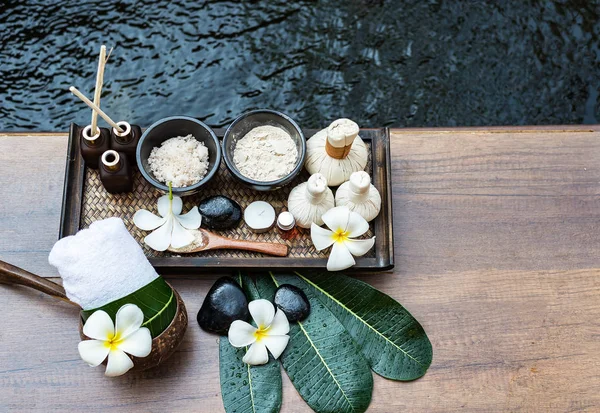 Kadın ayakları ve el kaplıcası için spa ve ürün, Tayland. seçiniz ve yumuşak odak