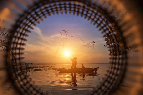 Pêcheur Lac Bangpra Action Lors Pêche Thaïlande — Photo