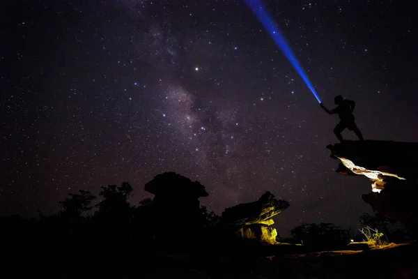 Naturalne Podłoże Gwiaździste Niebo Mlecznej Nocy Doi Luang Chiang Dao — Zdjęcie stockowe