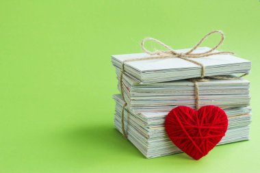 Postcrossing, boş kartpostal, kırmızı kalp aşk mektubu