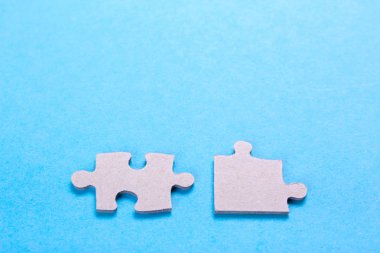 Puzzle parçaları ile metin için boş yer