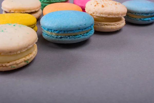 Kuchen Macaron oder Makronen bunte Kekse — Stockfoto