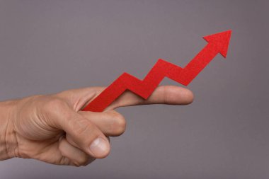 Graph grafiği elinde büyümek. Başarı sizin ellerinizde. Re