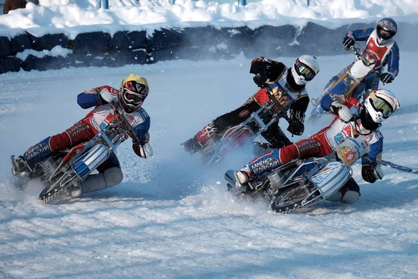 Wedstrijd racen op ijs — Stockfoto