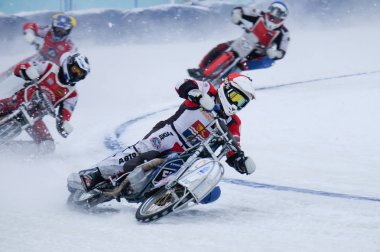 buz üzerinde yarış motosiklet