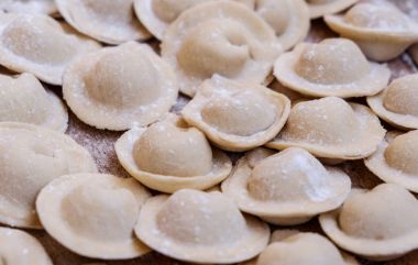 ahşap oyun tahtası dondurulmuş köfte