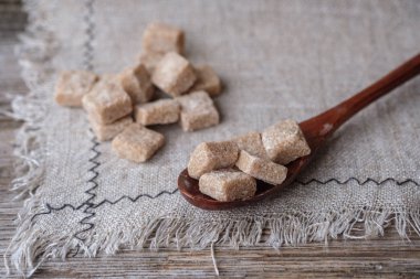 gri kumaş peçeteye şeker kamışı