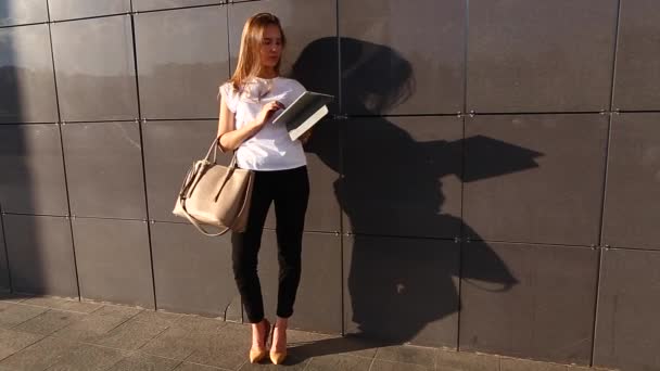 Woman Hand Touch Browsing Tablet in Business Center — Stock Video