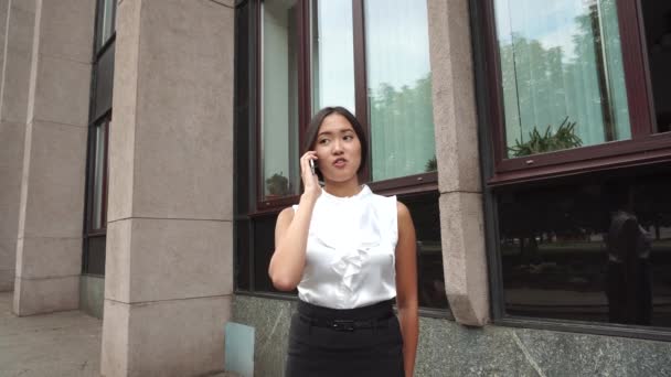 Young Beautiful Business Woman Female Girl Portrait Talk on Phone Hold Documents on Background Office Building Outdoors — 图库视频影像