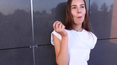 Kadın yiyor Apple Sunshine