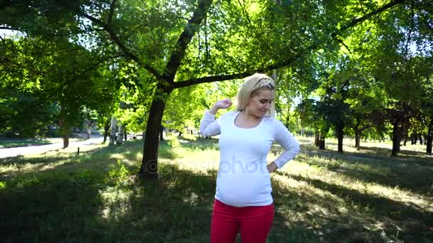 Pleasing Girl Preparing Become Mother Went Out For Stroll and Relax on Sunny Day in Park Outdoors. — Stock Video