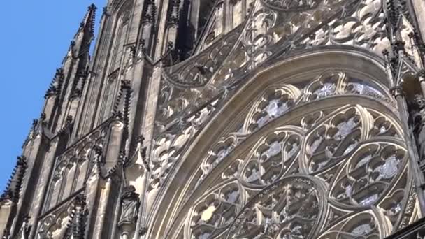 RÉPUBLIQUE TCHÈQUE, PRAGUE - 29 JUILLET 2017 : Complexe du château de Prague — Video