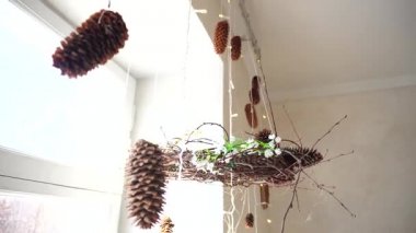 El yapımı kış dekorasyon yatak odası penceresi.