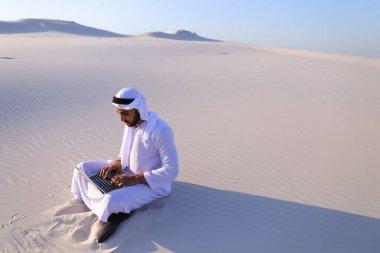 Bilgisayar projeleri proje ile kondominiyum adam profesyonel tasarımcı