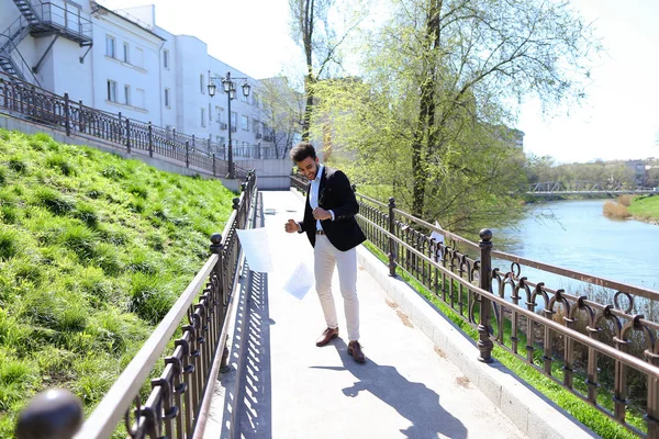 Secret agent under cover — Stock Photo, Image