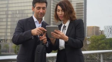 Evli iş kaç kredi kartı ile alışveriş yapmak