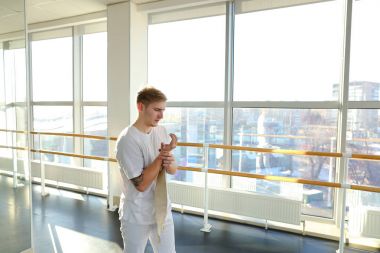 Spor içinde özenle model rock Salonu büyük windo ile Basında