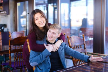 Yazar smartwatch iş ortağı kafede bekliyorum el ile 