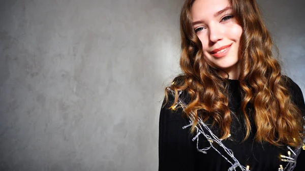 Young Female Smiling, Looking at Camera with curly hair — Stock Photo, Image