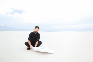   Kumaşçı plan kendi Tekstil Fabrikası'nın ıssız yerde izleme