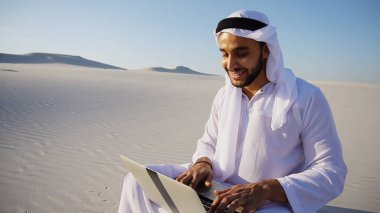 Emirlikleri Arap BAE Şeyh profesyonel tasarımcı bilgisayar p ile