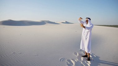 Emirlikleri Arap BAE Şeyh profesyonel tasarımcı bilgisayar p ile