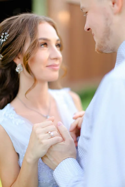 Close up nice bride dancing with groom outside. — Stock Photo, Image