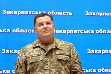 Basın toplantısında Devlet Bakanı, savunma, Ukrayna Stepan po