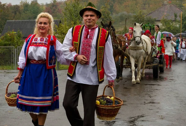 Etnofestival Bobovischanske Grono-2016 i regionen Zakarpattya — Stockfoto