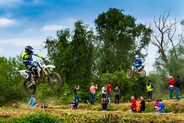 Πρωτάθλημα της περιφέρειας Zakarpatie στο motocross στην Uzhhorod — Φωτογραφία Αρχείου