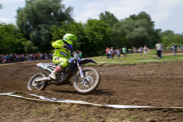 Mistrzostwa regionu Zakarpatie na motocross w mieście Uzhhorod — Zdjęcie stockowe