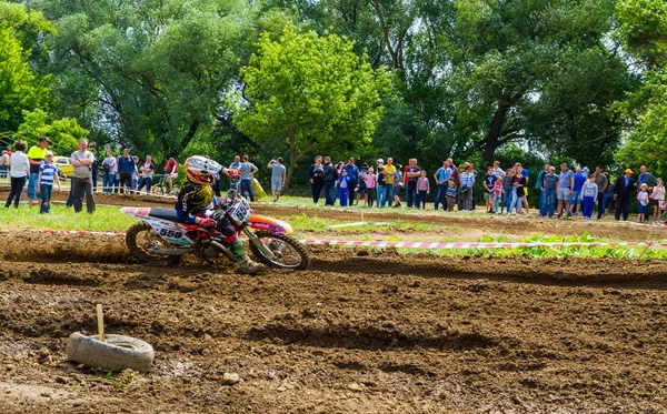 摩托车越野赛在乌日戈罗德的 Zakarpatie 地区总冠军 — 图库照片