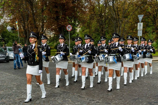 Célébration du Jour du Drapeau d'État de l'Ukraine à Oujgorod — Photo