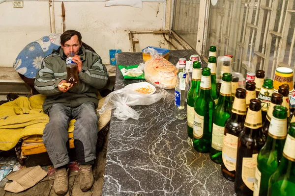 Забота о бедных и бездомных в Украине — стоковое фото
